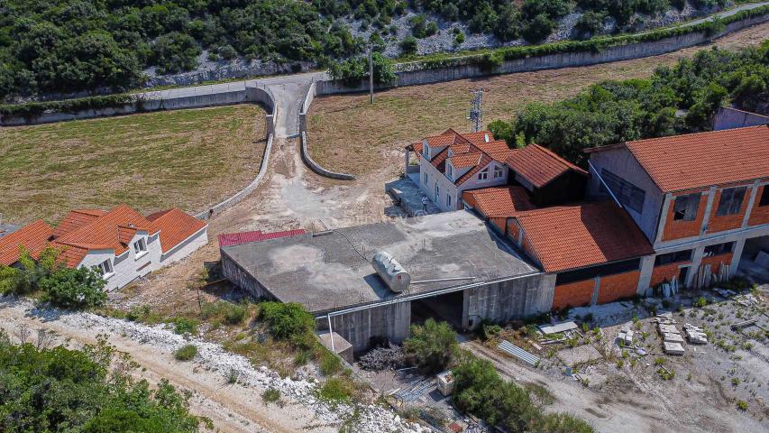 Prodaja, Brač, poslovno zemljište  između Postira i Pučišća