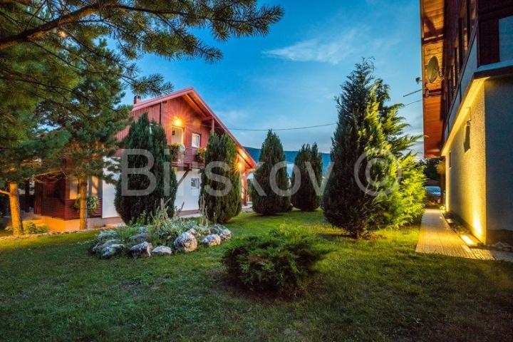 SNIŽENA CIJENA, Manji obiteljski hotel, Plitvice, prodaja