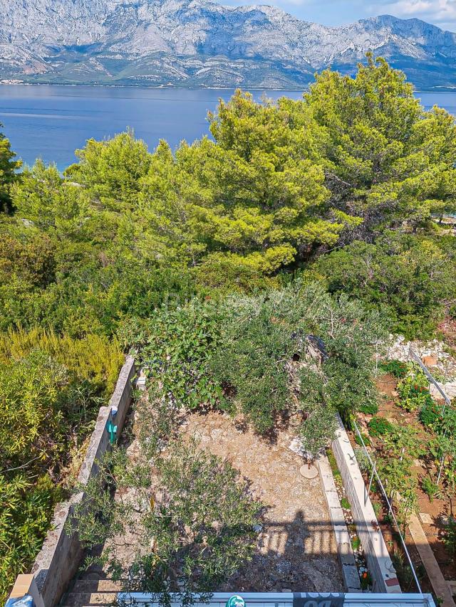 Prodaja, Hvar, Sućuraj, kuća u nizu s pogledom na more