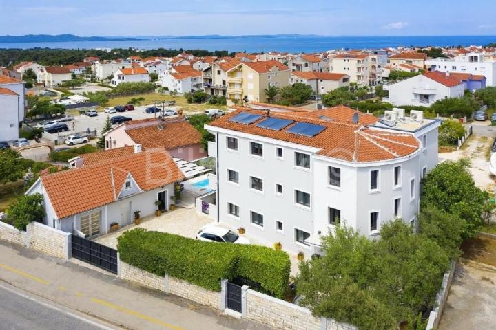 Prodaja, Zadar, Borik, luksuzna vila, bazen, 10x parking 