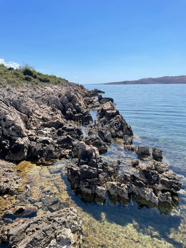 Prodaja građ. zemljište 1. red do mora 170. 000m2, Karlobag