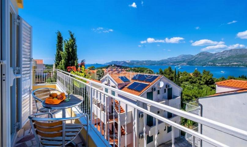 Prodaja, Cavtat, vila sa 14 apartmana i bazenom