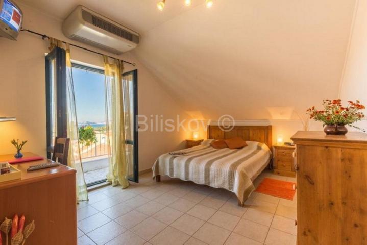 Prodaja, Cavtat, vila sa 14 apartmana i bazenom