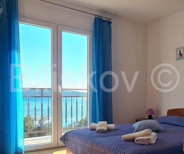 Hvar, Zavala,  dvosoban stan 68, 5 m2, studio apartman 24m2 i soba 16m2