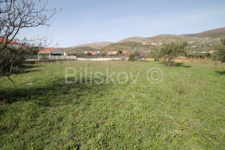 Kaštel Štafilić, Plano, građ. zemljište, 1623m2, prodaja