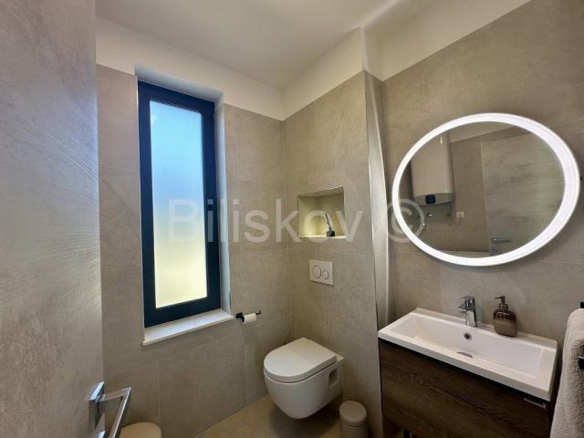 Kaštel Stari, vila za odmor 257m2, prodaja