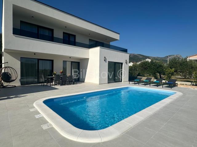 Kaštel Stari, vila za odmor 257m2, prodaja