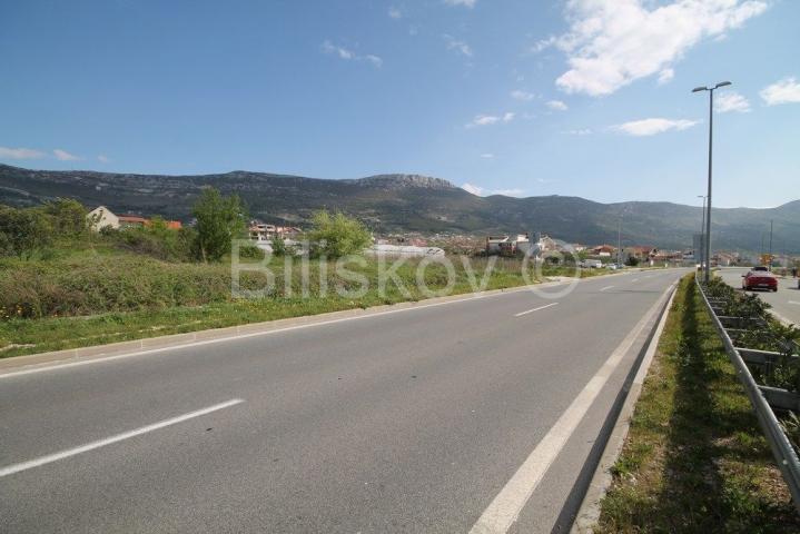 Kaštela, Kaštel Stari, građevinsko zemljište površine 1. 500 m2. 