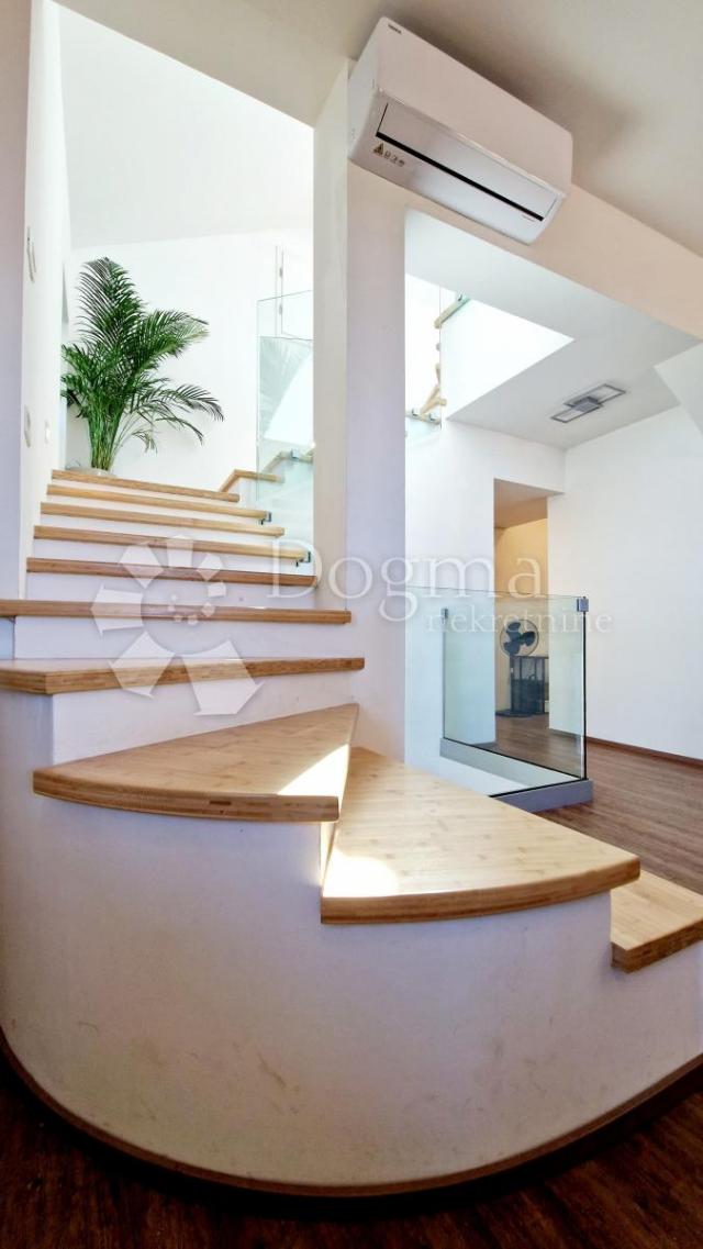 LIFE CHANGING APARTMENT IN PULA