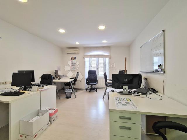 Flat Centar, Rijeka, 121,36m2