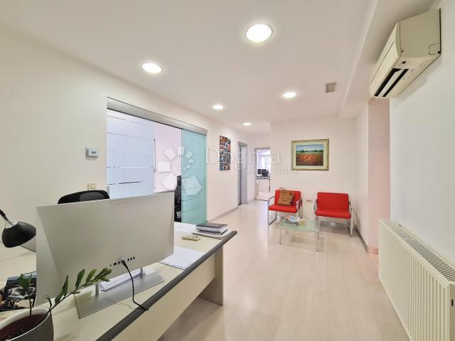 Flat Centar, Rijeka, 121,36m2