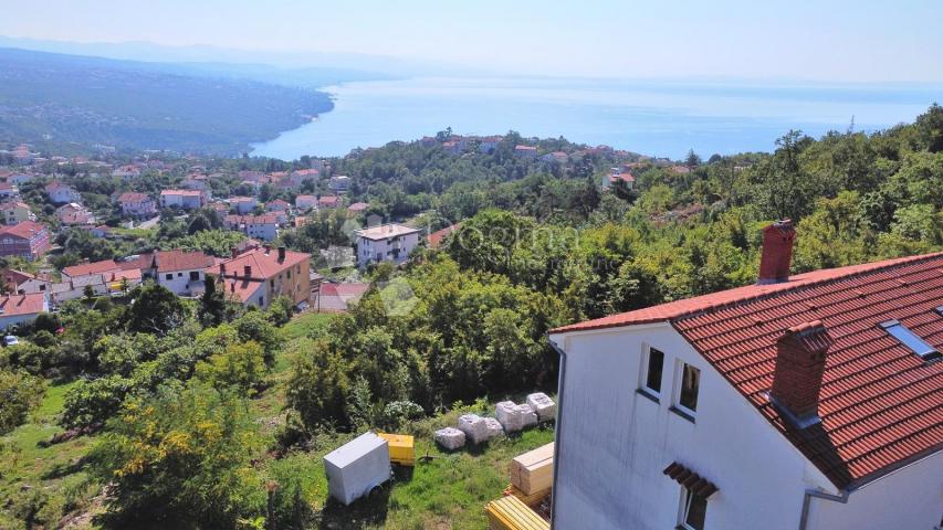 ZEMLJIŠTE S PREKRASNIM POGLEDOM, MATULJI