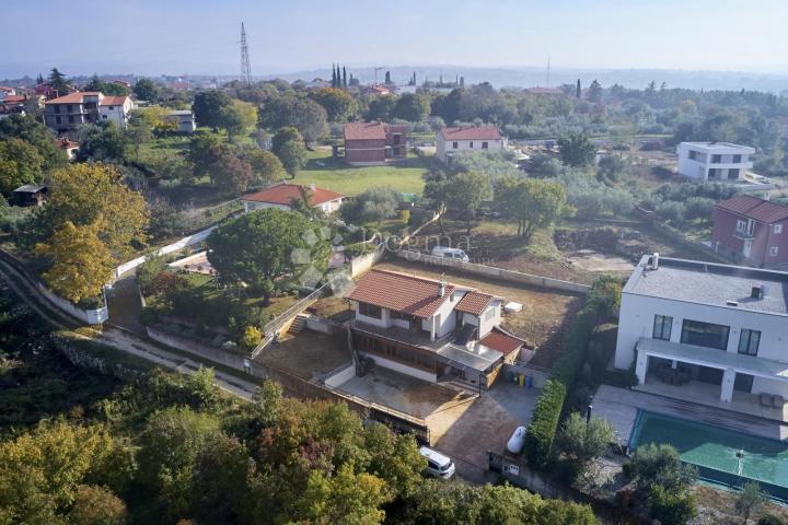 Haus Kaštel, Buje, 193m2