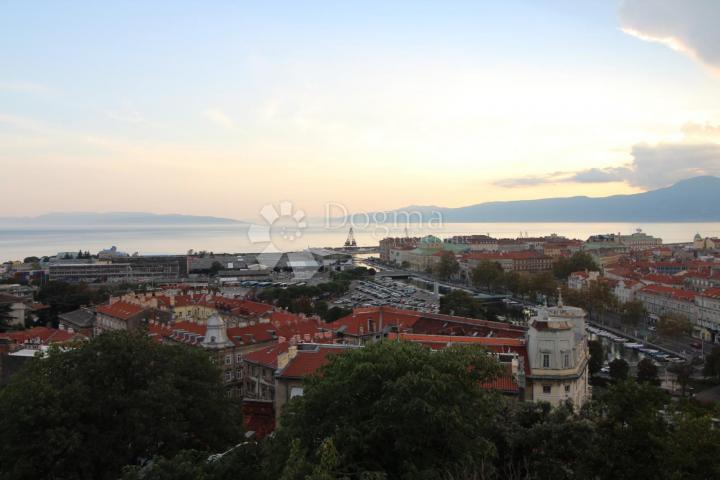 Wohnung Bulevard, Rijeka, 136m2