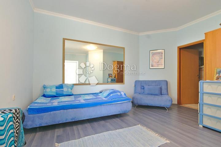 Flat Opatija, 127m2