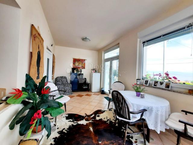 Flat Opatija, 127m2