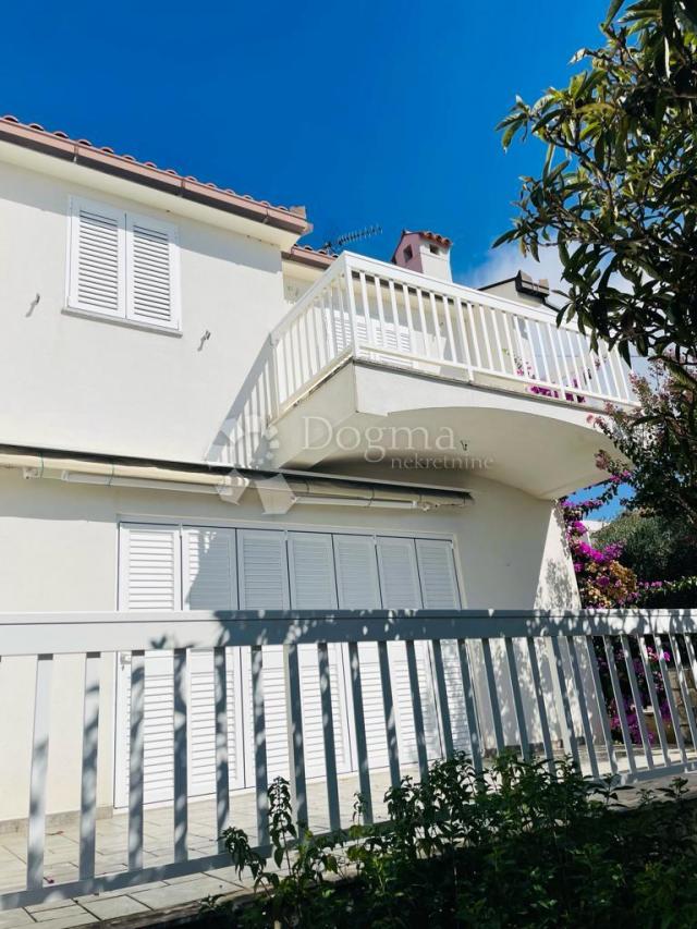 Haus Diklo, Zadar, 235m2