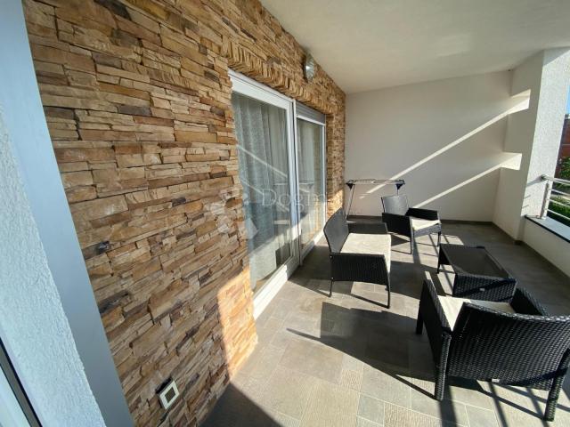 Flat Ičići, Opatija - Okolica, 123,80m2