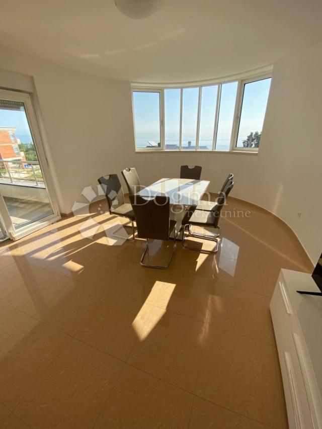 Flat Ičići, Opatija - Okolica, 123,80m2