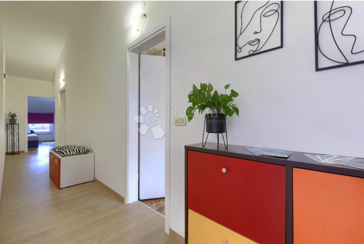 Wohnung Centar, Pula, 75,41m2