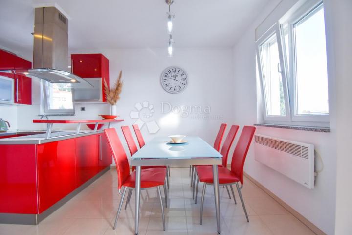 Flat Ičići, Opatija - Okolica, 173,47m2