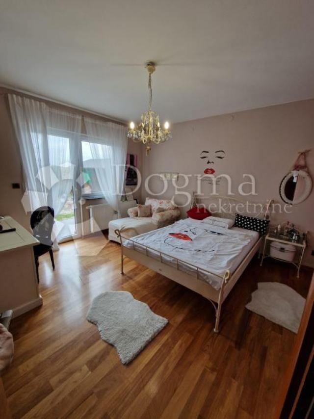 Flat Centar, Samobor, 175m2