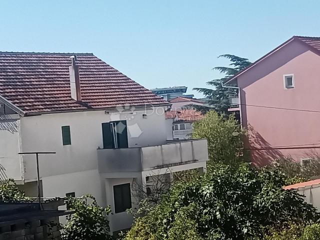 VODICE ODLIČAN STAN BLIZU MORA 108 M2