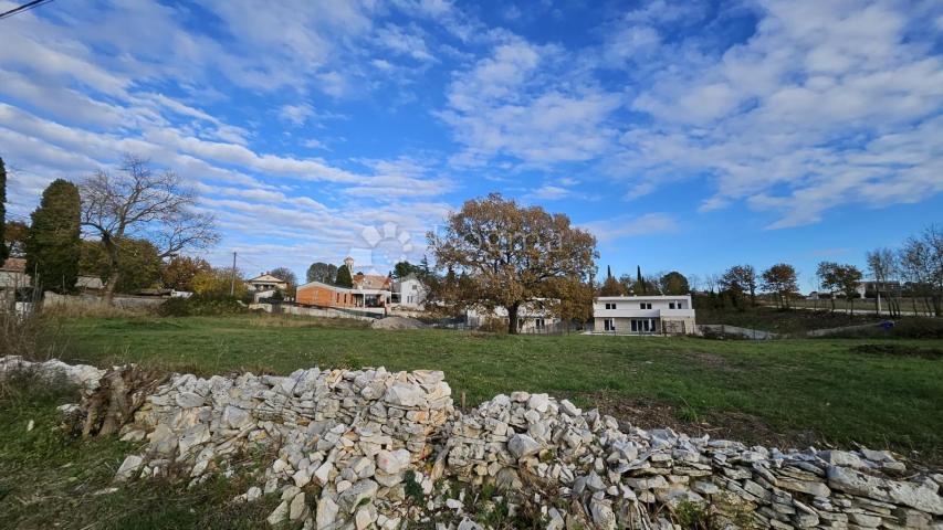 Land Juršići, Svetvinčenat, 980m2