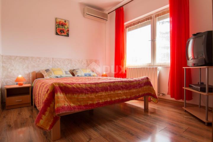 ISTRA, VALBANDON Prekrasna apartmanska kuća! 