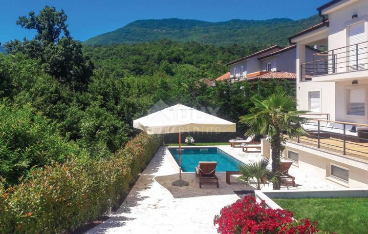 OPATIJA - BREGI - Haus / Villa 240m2 mit Meerblick und Pool + landschaftlich gestaltete Umgebung 800