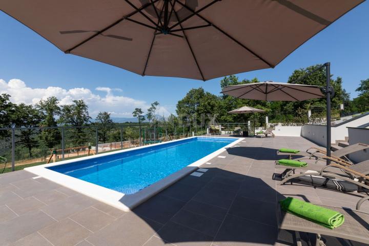 ISTRIA - LABIN (Umgebung) Designer-Villa mit beheiztem Pool und freiem Blick