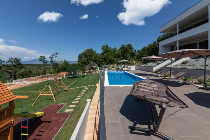 ISTRIA - LABIN (Umgebung) Designer-Villa mit beheiztem Pool und freiem Blick