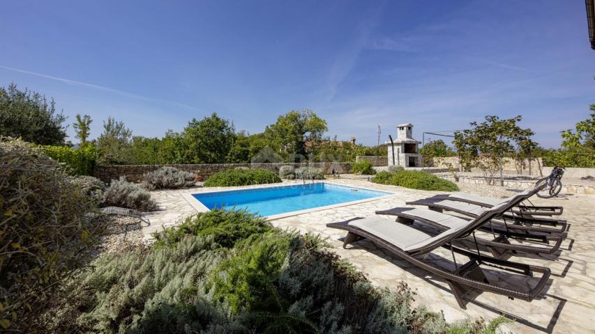 INSEL KRK, LINARDIĆI - Haus mit Pool und Meerblick