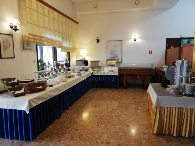 ISTRA, PULA, KRNICA - Hotel s pogledom na more!