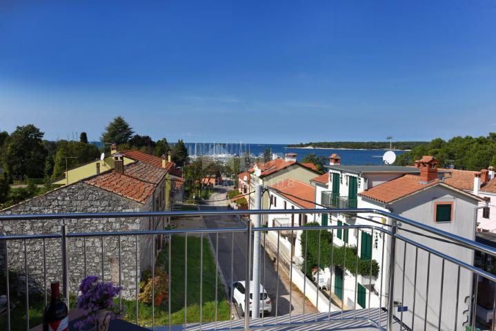 ISTRIA, POREČ - Apartment house with sea view