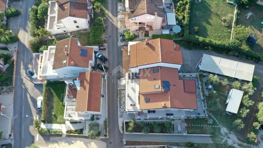 ISTRIA, POREČ - Apartment house with sea view