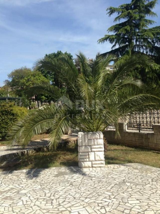 ISTRIA, MEDULIN Apartment house in Pjescana Uvala 150 m from the sea - SEA VIEW !!