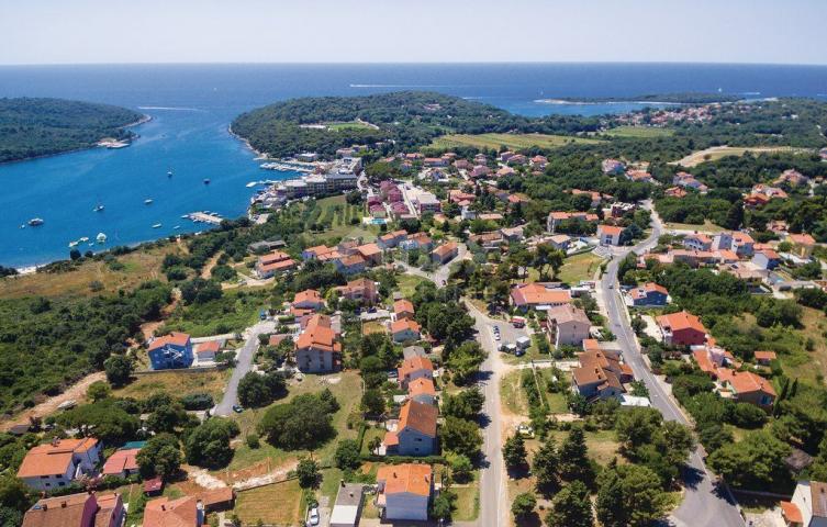 ISTRIEN, MEDULIN Familienhaus mit Wohnungen in Banjole - 500 m VOM MEER !!