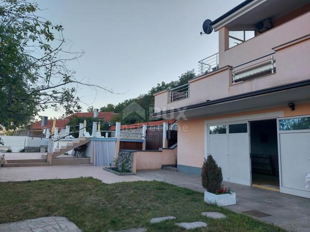 OPATIJA, VEPRINAC - Villa 1000m2 mit Meerblick, 6 Wohnungen und Pool + Umgebung 1000m2