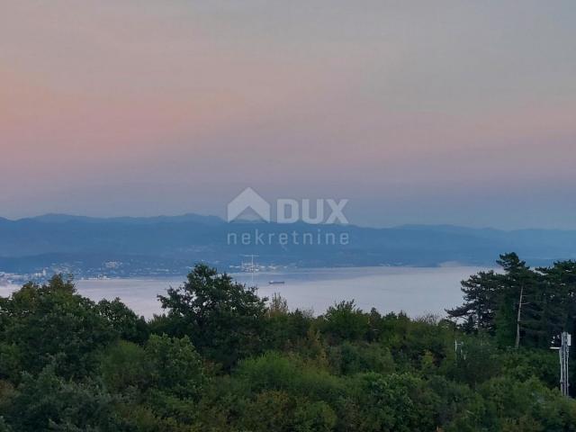 OPATIJA, VEPRINAC - vila 1000m2 s pogledom na more, 6 apartmana i bazenom + okoliš 1000m2