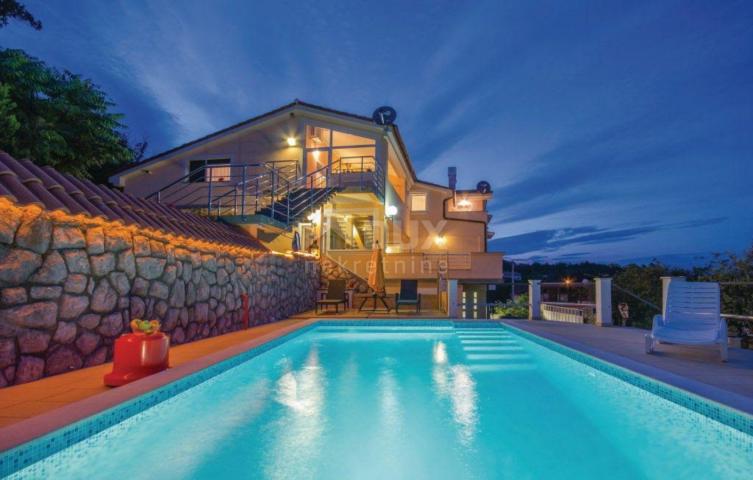 OPATIJA, VEPRINAC - Villa 1000m2 mit Meerblick, 6 Wohnungen und Pool + Umgebung 1000m2