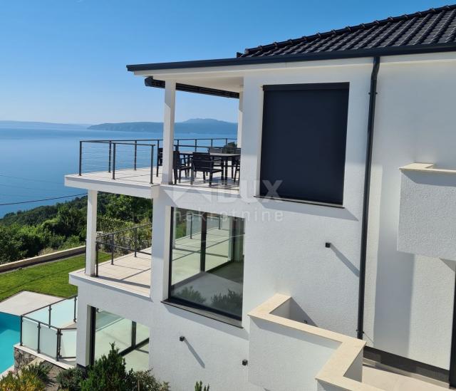 OPATIJA, LOVRAN, LIGANJ - Stan u vili s bazenom 120m2+terasa 27m2s panoramskim pogledom na more + ok