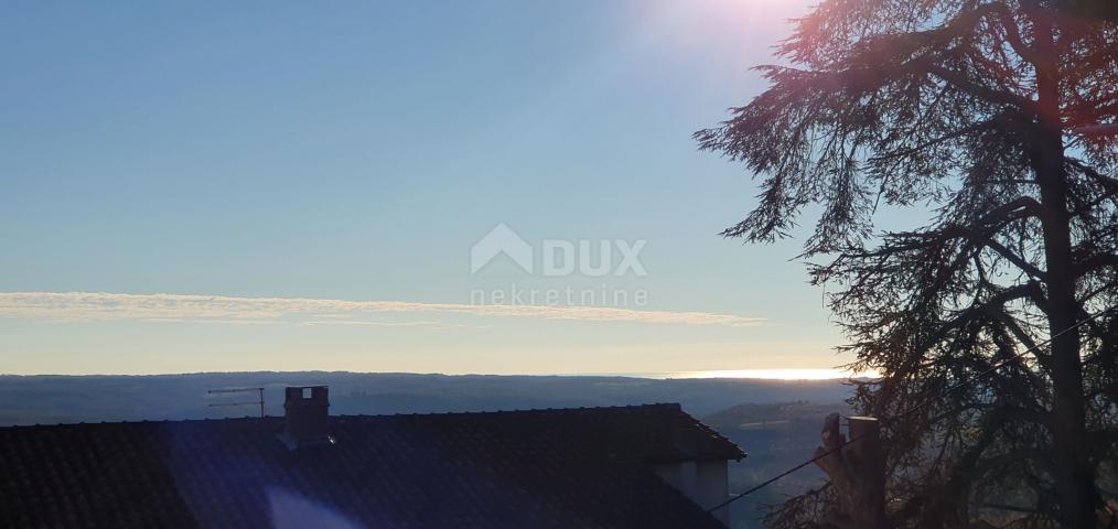 ISTRIA, GROŽNJAN - Stone house with a beautiful view