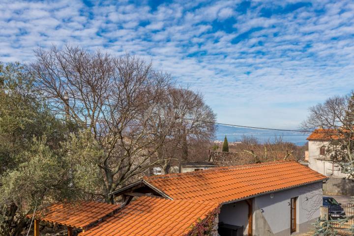 INSEL KRK, Gebiet Malinska - Renoviertes einheimisches Steinhaus mit Meerblick