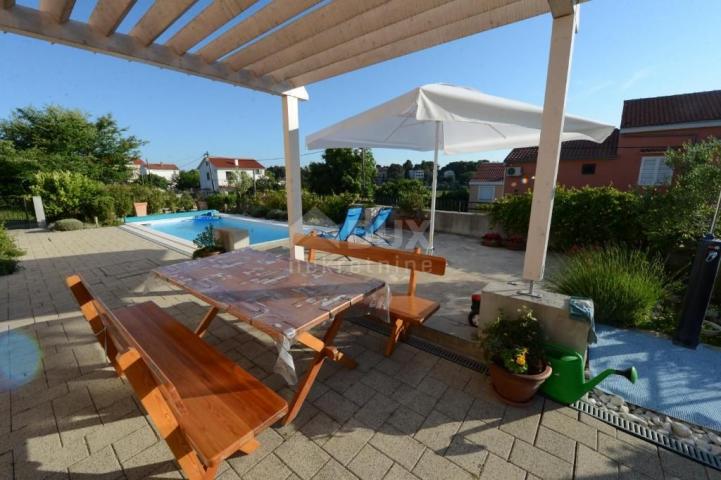 ZADAR, PETRČANE - Villa mit Pool in Meeresnähe