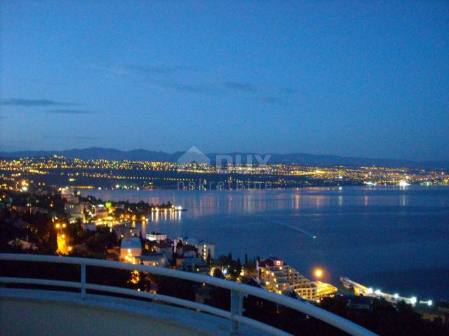 OPATIJA, CENTER - duplex apartment 200m2 on the 2nd floor 3 bedrooms + bathroom with a panoramic vie