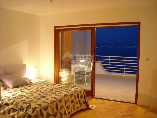 OPATIJA, CENTER - duplex apartment 200m2 on the 2nd floor 3 bedrooms + bathroom with a panoramic vie