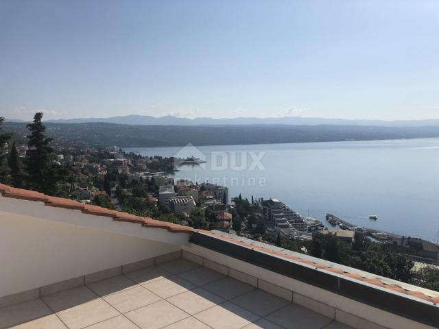 OPATIJA, CENTAR - dvoetažni stan 200m2 na 2. katu 3S+DB s panoramskim pogledom na more + okoliš 100m