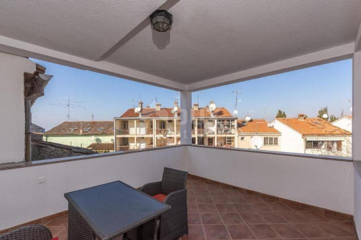 ISTRIEN, POREČ - Penthouse im Stadtzentrum mit Meerblick