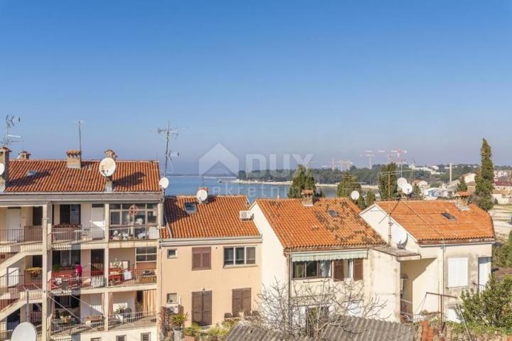 ISTRIEN, POREČ - Penthouse im Stadtzentrum mit Meerblick